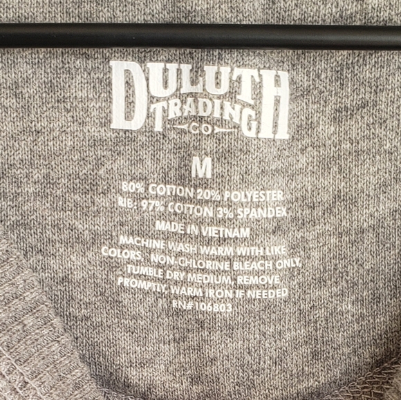 Duluth Grey Pullover With Zipper Pockets Size M - Picture 3 of 8